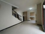 thumbnail-rumah-royal-residence-dekat-pakuwon-indah-citraland-4